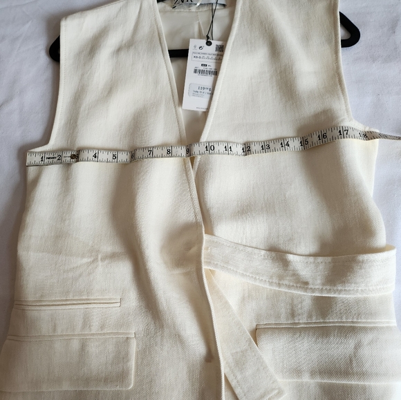 Zara NWT XS-S oversized linen blend vest, off white - Picture 10 of 12